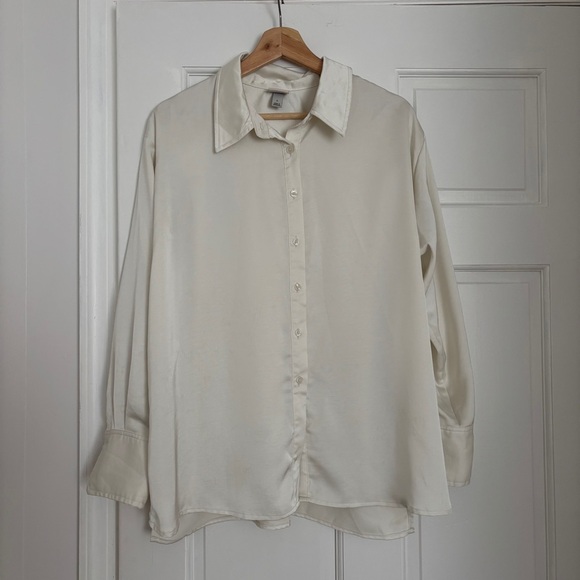 a new day Ivory Button-Up Blouse - Picture 1 of 4